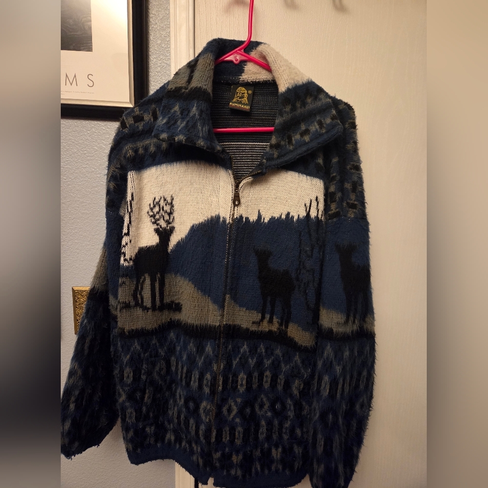 Vintage Soft Wool Ruminahui Blue and Gray Deer Pattern Jacket